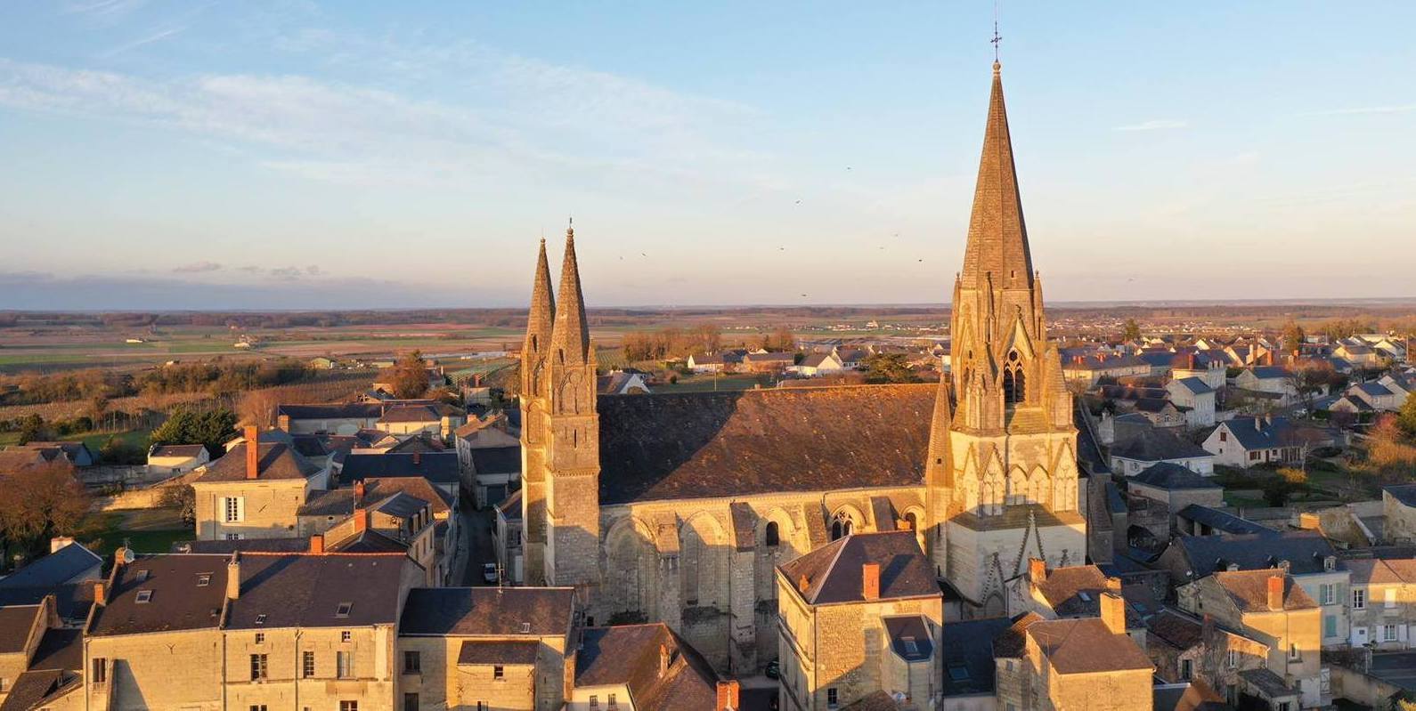 Le Puy-Notre-Dame. Numerous free visits during the Heritage Days